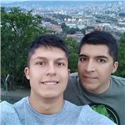 Estudiante de la Universidad Nacional de Colombia, he dado clases a estudiantes de bachiller y universitarios